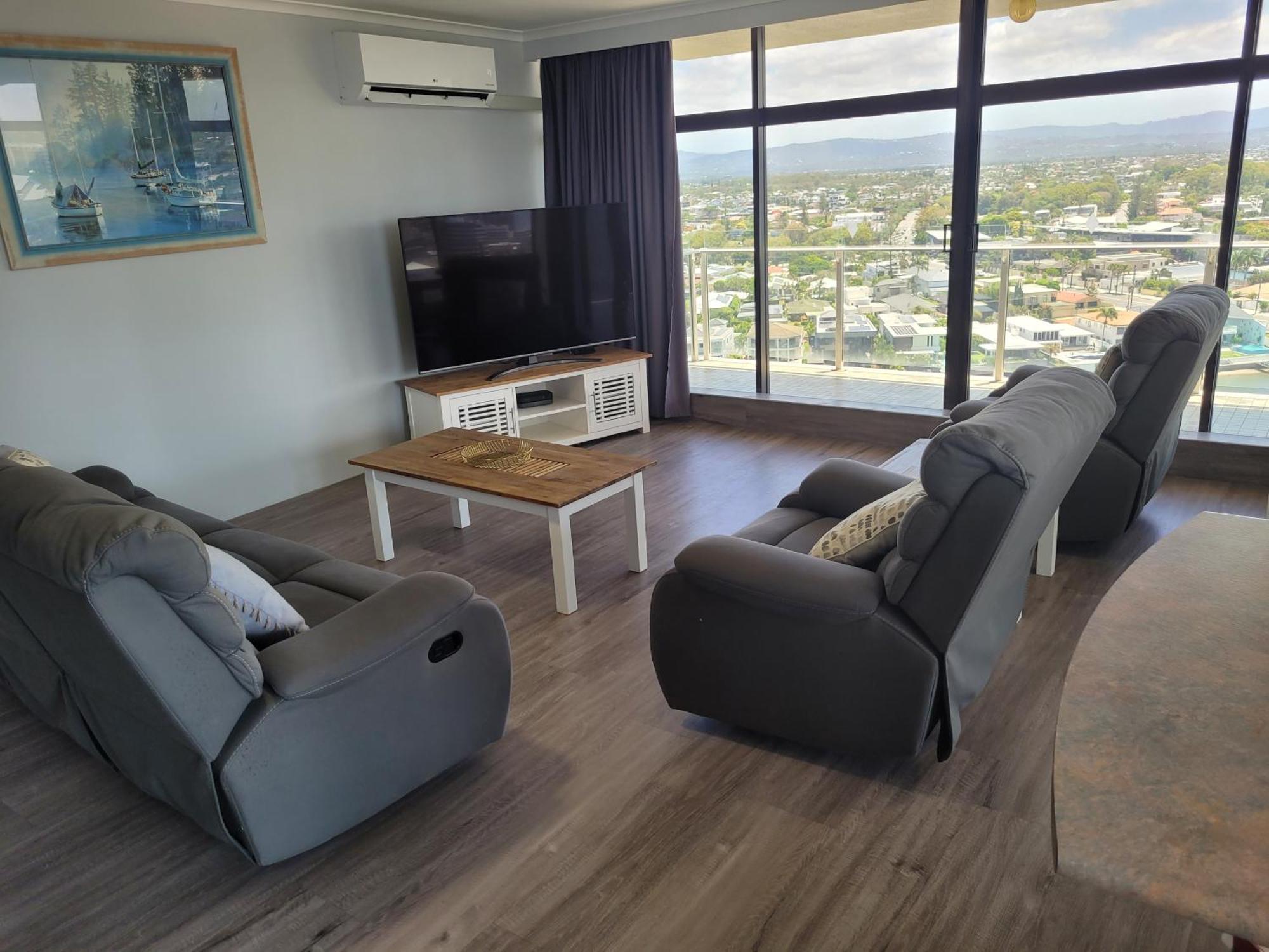 Surfers Chalet Gold Coast Room photo
