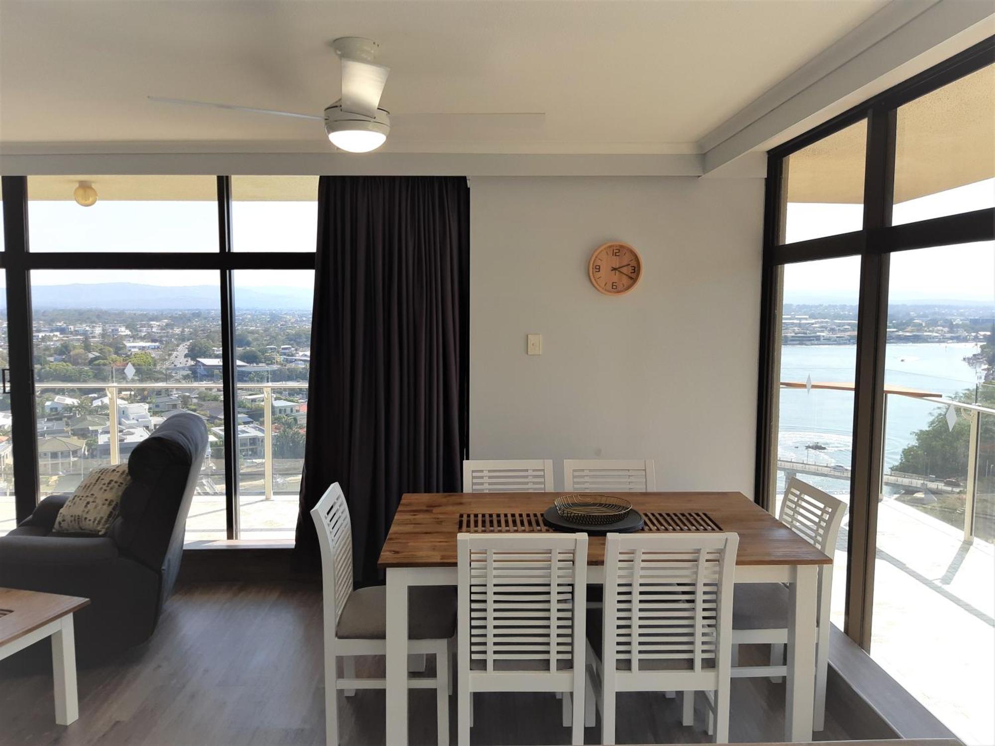 Surfers Chalet Gold Coast Room photo