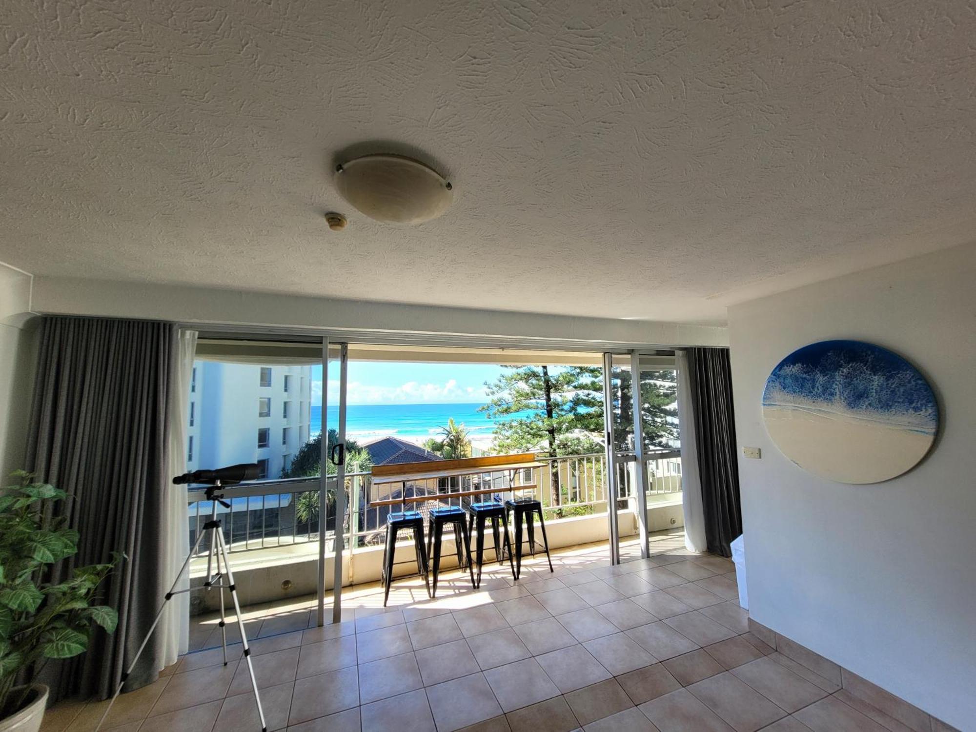 Surfers Chalet Gold Coast Room photo