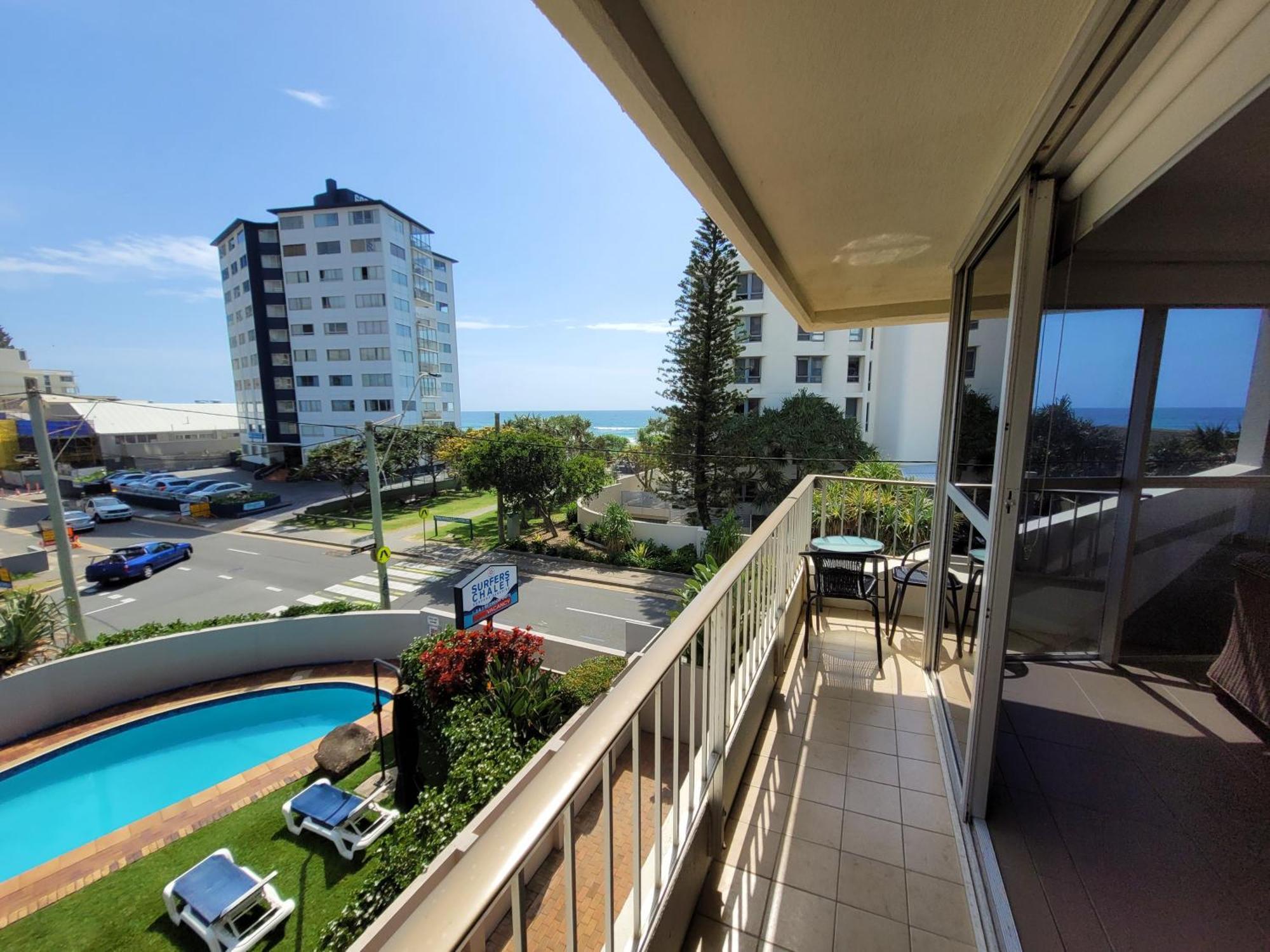 Surfers Chalet Gold Coast Room photo