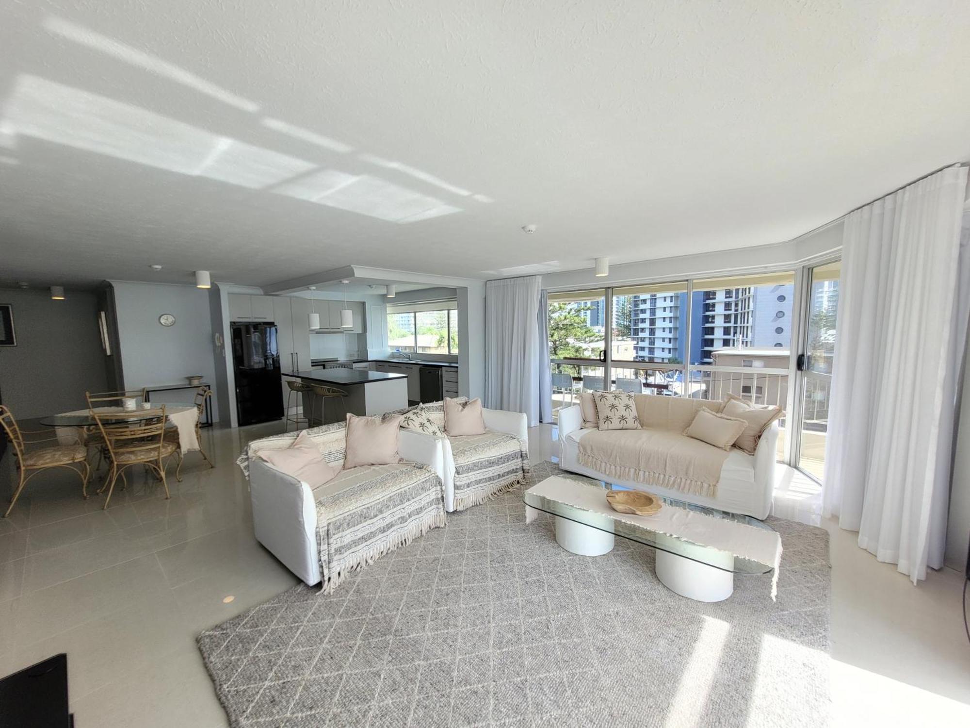 Surfers Chalet Gold Coast Exterior photo